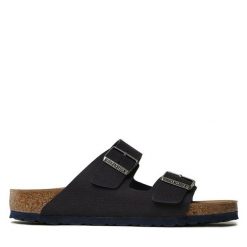 Klapki Birkenstock. Niebieskie klapki męskie Birkenstock, bez wzorów, bez zapięcia. Za 309.99 zł.