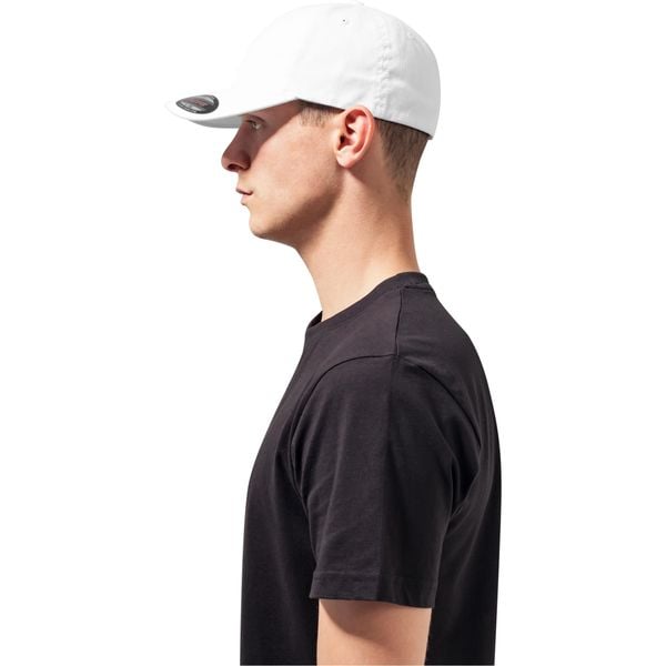 Czapka Flexfit cotton dad. Białe czapki damskie FLEXFIT, bez wzorów, z jeansu, sportowe. Za 132.50 zł.