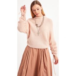 Sweter damski PATRIZIA PEPE. Swetry nierozpinane damskie Patrizia Pepe, s, bez wzorów, bez kołnierzyka, bez ramiączek. W wyprzedaży za 1,078.22 zł.