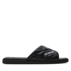 Klapki LOVE MOSCHINO. Czarne klapki damskie Love Moschino, bez wzorów, bez obcasa, bez zapięcia. Za 579.99 zł.