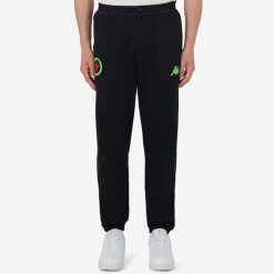 Pantalony dresowe Red Star FC. Czarne spodnie sportowe męskie Kappa, bez wzorów, z dresówki, do piłki nożnej. Za 370.00 zł.