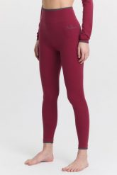 Legginsy merino termoaktywne turystyczne damskie Woolona Bianca. Fioletowe legginsy damskie WOOLONA, bez wzorów, z lycry. Za 261.00 zł.