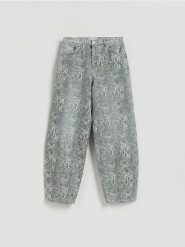 Jeansy barrel leg - wielobarwny. Jeansy damskie Reserved, bez wzorów, z denimu. Za 159.99 zł.