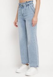 Niebieskie Spodnie Jeansy z Wysokim Stanem i Szerokimi Nogawkami Quicia. Niebieskie jeansy damskie Born2be, bez wzorów, z jeansu, eleganckie, z podwyższonym stanem. Za 44.99 zł.