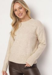 Beżowy Sweter o Klasycznym Fasonie z Wełną Avartissa. Brązowe swetry nierozpinane damskie Born2be, na zimę, bez wzorów, z wełny, klasyczne, bez kołnierzyka, bez ramiączek. Za 139.99 zł.