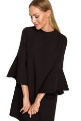 Elegancka sukienka trapezowa z bufiastymi rękawami z falbanami czarna. Czarne sukienki damskie MOE, m, bez wzorów, eleganckie, bez kołnierzyka, bez ramiączek, trapezowe. Za 259.00 zł.