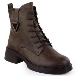 Botki damskie na klocku brązowe Potocki 25-12719. Brązowe botki damskie POTOCKI, bez wzorów, z materiału, bez obcasa, bez zapięcia. Za 107.99 zł.