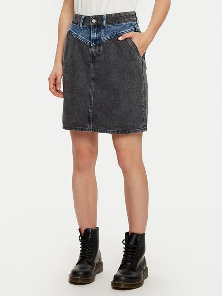 Mustang Spódnica jeansowa 1016010 Szary Regular Fit. Szare spódnice damskie Mustang, bez wzorów, z bawełny. Za 159.99 zł.