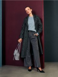 Sweter chunky z domieszką wełny - niebieski. Niebieskie swetry nierozpinane damskie Sinsay, l, bez wzorów, z wełny, bez kołnierzyka, bez ramiączek. Za 59.99 zł.