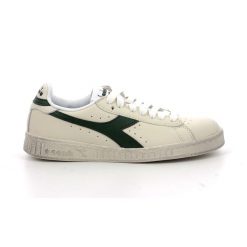 Sneakersy Diadora Game L Low Waxe. Białe obuwie sportowe damskie Diadora, bez wzorów, bez zapięcia. W wyprzedaży za 363.85 zł.