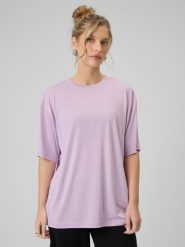 4F T-shirt loose z modalem damski - fioletowy M. Fioletowe t-shirty damskie 4F, m, bez wzorów, bez kołnierzyka, bez ramiączek. Za 89.99 zł.