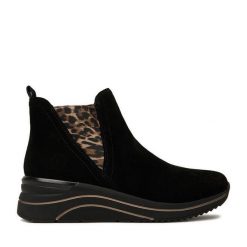 Botki Remonte. Czarne botki damskie Remonte, bez wzorów, bez obcasa, bez zapięcia. Za 379.99 zł.