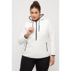 Damskie Polarowa bluza nadrukowane współrzędne zasuwane kieszenie długie rękawy. Białe bluzy damskie Ulla Popken, na zimę, plus size, bez wzorów, z materiału, sportowe, bez ramiączek, bez kaptura. Za 279.99 zł.