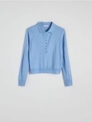 Sweter polo z domieszką wełny - jasnoniebieski. Niebieskie swetry nierozpinane damskie Reserved, l, bez wzorów, z dzianiny, bez kołnierzyka, bez ramiączek. W wyprzedaży za 49.99 zł.
