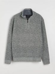 Sweter half-zip ze stójką - szary. Szare swetry męskie Sinsay, l, bez wzorów, bez kołnierzyka, bez ramiączek. Za 79.99 zł.