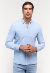 Męska Koszula MUSTANG Edinburg Della Robbia Blue 1014767 5085. Niebieskie koszule męskie Mustang, m, bez wzorów, bez kołnierzyka, bez ramiączek. Za 139.99 zł.