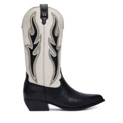 Botki Guess. Czarne botki damskie Guess, z aplikacjami, bez obcasa, na słupku, bez zapięcia. Za 954.99 zł.
