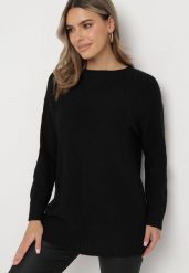 Czarny Sweter z Rozcięciami Belicanto. Czarne swetry nierozpinane damskie Born2be, xl, z aplikacjami, z bawełny, klasyczne, bez kołnierzyka, bez ramiączek. Za 89.99 zł.