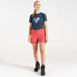 Szorty damskie Melodic. Czerwone szorty damskie Dare 2B, bez wzorów, sportowe. Za 273.50 zł.