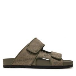Klapki Guess. Brązowe klapki męskie Guess, z aplikacjami, bez zapięcia. Za 339.99 zł.
