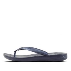Klapki damskie FitFlop Iqushion Ergonomic TPU. Niebieskie klapki damskie FIT FLOP, na lato, bez wzorów, z materiału, bez obcasa, bez zapięcia. Za 227.00 zł.