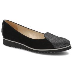 Czarne Półbuty Gamis Skórzane Buty Damskie. Czarne półbuty damskie GAMIS, z aplikacjami, ze skóry, eleganckie, bez obcasa, na platformie, bez zapięcia. Za 179.00 zł.