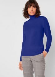 Sweter z golfem z dzianiny o gładkim splocie. Czarne swetry nierozpinane damskie bonprix, bez wzorów, z dzianiny, bez kołnierzyka, bez ramiączek. Za 79.99 zł.
