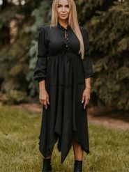 Sukienka Model Inga Black - Jersa. Czarne sukienki damskie Jersa, na co dzień, l, bez wzorów, z materiału, eleganckie, bez kołnierzyka, plus size, bez ramiączek. Za 376.65 zł.