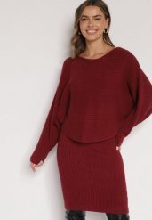Bordowy Dzianinowy Komplet Prążkowany Sukienka i Sweter o Kroju Nietoperz Wederela. Czerwone swetry nierozpinane damskie Born2be, m, bez wzorów, z dzianiny, eleganckie, bez kołnierzyka, bez ramiączek. Za 139.99 zł.