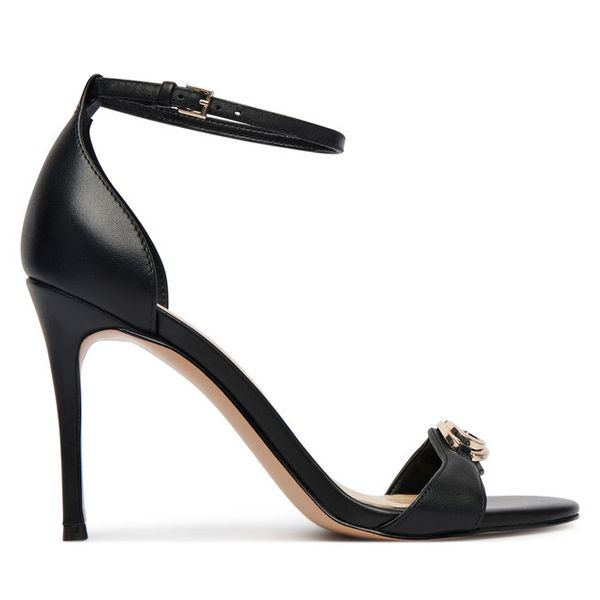 Sandały Guess. Czarne sandały damskie Guess, z aplikacjami, bez obcasa, na szpilce, bez zapięcia. Za 468.99 zł.