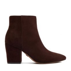 Botki Nine West. Brązowe botki damskie Nine West, bez wzorów, bez obcasa, na słupku, bez zapięcia. Za 269.99 zł.