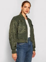 LEE SATEEN BOMBER DAMSKA KURTKA PRZEJŚCIOWA OLIVE GREEN L56EMMNX 112113030. Zielone kurtki damskie Lee, l, bez wzorów, bez kaptura. Za 239.99 zł.