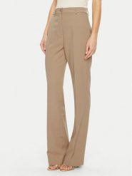 Guess Spodnie materiałowe W4YB30 WFWX2 Brązowy Regular Fit. Brązowe spodnie materiałowe damskie Guess, z aplikacjami, z materiału. Za 309.99 zł.