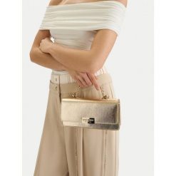 Torebka Nine West. Żółte torebki do ręki damskie Nine West, bez wzorów, bez dodatków. Za 179.99 zł.