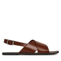 Sandały Vagabond Shoemakers. Brązowe sandały damskie Vagabond Shoemakers, bez wzorów, bez obcasa, na płaskiej podeszwie, bez zapięcia. Za 259.99 zł.