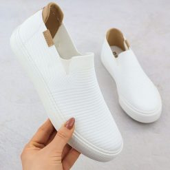 Tenisówki tekstylne slip on białe Big Star RR274717. Białe obuwie sportowe damskie BIG STAR, bez wzorów, z tkaniny, bez zapięcia, tenisowe. Za 99.00 zł.