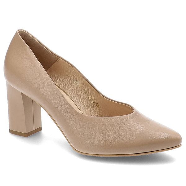 Beżowe Czółenka Clasicco Eleganckie Skórzane Buty. Brązowe czółenka damskie Clasicco, z aplikacjami, z materiału, eleganckie, bez obcasa, na słupku, bez zapięcia. Za 309.00 zł.