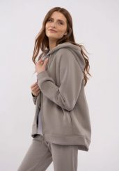 Luźna bluza z kapturem B-TIFFI. Brązowe bluzy damskie Volcano, l, bez wzorów, z bawełny, bez ramiączek, z kapturem. Za 179.99 zł.