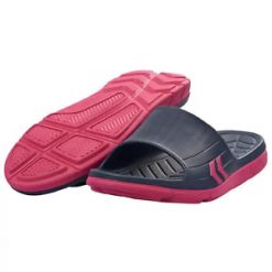 Klapki damskie sportowe na basen JENSEN SANDAL. Niebieskie klapki damskie Hummel, bez wzorów, sportowe, bez obcasa, bez zapięcia. Za 109.00 zł.