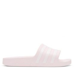 Klapki adidas. Czerwone klapki damskie Adidas, bez wzorów, bez obcasa, bez zapięcia. Za 109.99 zł.