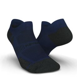 Skarpetki do biegania Kiprun Run 900 niskie cienkie. Niebieskie skarpetki damskie KIPRUN, bez wzorów, z elastanu. Za 29.99 zł.