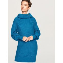Sweter z golfem - Turkusowy. Niebieskie swetry nierozpinane damskie Reserved, l, bez wzorów, bez kołnierzyka, bez ramiączek. Za 119.99 zł.