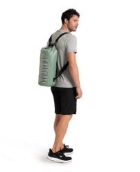 Torba sporotwa Arena Team Drybag Big Logo wodoodporna. Szare torby sportowe męskie ARENA, bez wzorów, z materiału. Za 159.99 zł.
