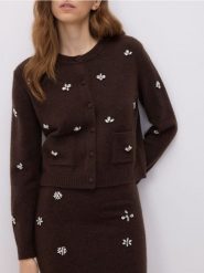 Kardigan z aplikacjami - brązowy. Brązowe kardigany damskie Reserved, l, z aplikacjami, z dzianiny, bez kołnierzyka. Za 159.99 zł.