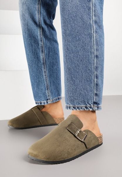 Zielone Klapki z Ozdobnym Paskiem i Klamrą Calevelis. Zielone klapki damskie Born2be, bez wzorów, z jeansu, eleganckie, z okrągłym noskiem, bez obcasa, na obcasie, bez zapięcia. Za 69.99 zł.