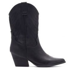 Kowbojki Jenny Fairy. Czarne kozaki damskie Jenny Fairy, bez wzorów, bez obcasa, na słupku, bez zapięcia. Za 99.99 zł.