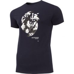 T-shirt męski TSM252 - granat. T-shirty męskie 4F, m, bez wzorów, z bawełny, bez kołnierzyka, bez ramiączek. W wyprzedaży za 39.99 zł.