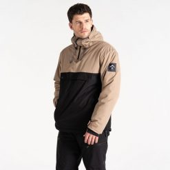 Kurtka narciarska męska Freeride Overhead. Czarne kurtki sportowe męskie Dare 2B, na zimę, m, bez wzorów, z tkaniny, bez kaptura, narciarskie. W wyprzedaży za 479.99 zł.