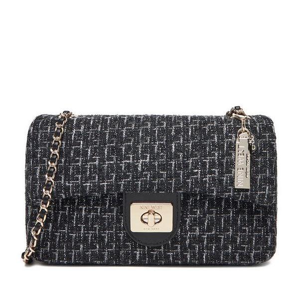 Torebka Nine West. Czarne torebki do ręki damskie Nine West, bez wzorów, bez dodatków. Za 140.99 zł.