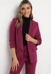 Fioletowa Marynarka Thaelenia. Fioletowe marynarki i żakiety damskie Born2be, z aplikacjami, eleganckie, bez kołnierzyka, bez ramiączek. Za 109.99 zł.